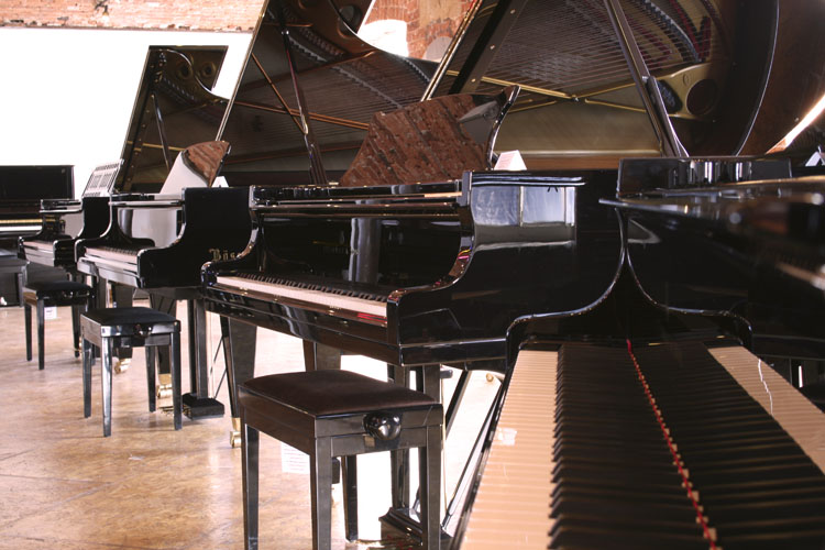  Why 8 out of 10 Concert Pianists Choose a Steinway Piano: Steinway Showroom
