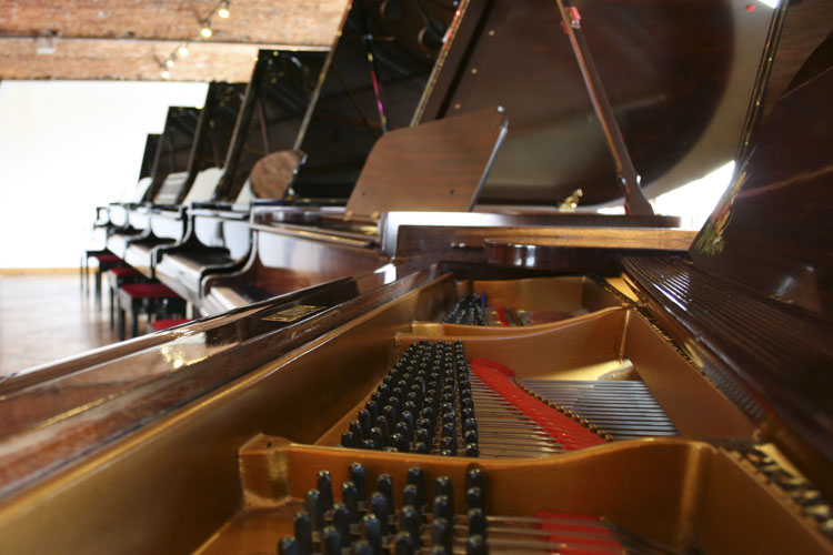  Why 8 out of 10 Concert Pianists Choose a Steinway Piano: The Steinway Showroom